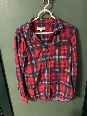 Treasure & Bond Red Navy Plaid Button-Down Shirt